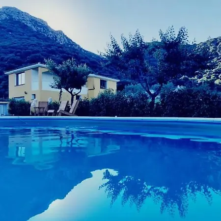 בית נופש Indipendente Con Piscina Uso Esclusivo Internet Illimitato *