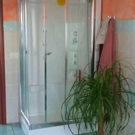 Indipendente Con Piscina Uso Esclusivo Internet Illimitato סיניסקולה
