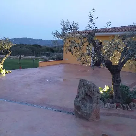 Indipendente Con Piscina Uso Esclusivo Internet Illimitato