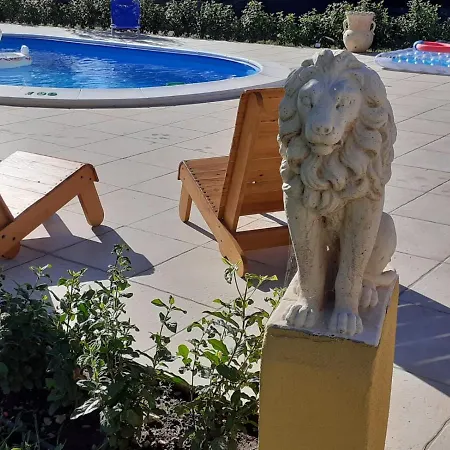 Indipendente Con Piscina Uso Esclusivo Internet Illimitato *